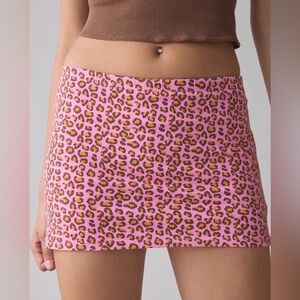 Out From Under Bec Low-Rise Mini Skort in Pink Leopard

Non smoking/No pets